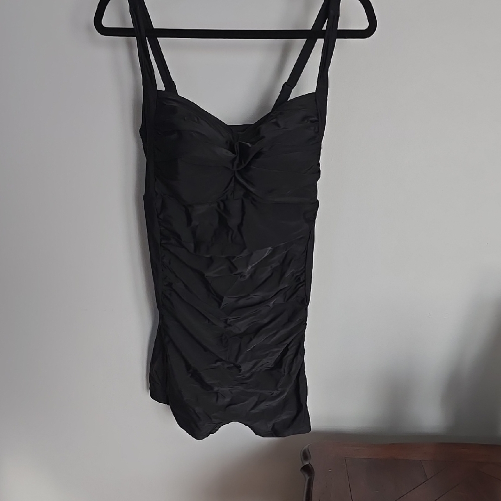 Black Ruched Sleeveless Dress